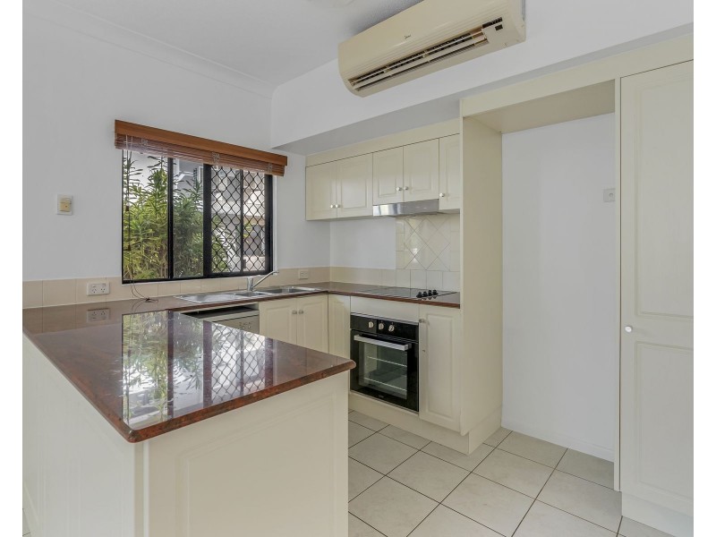16/293-301 Esplanade, Cairns North QLD 4870