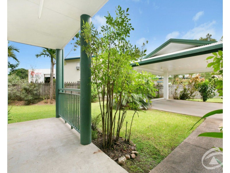 2/10 Ingham Court, Mooroobool QLD 4870