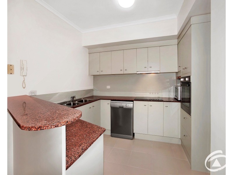 11/25 Digger Street, Cairns North QLD 4870