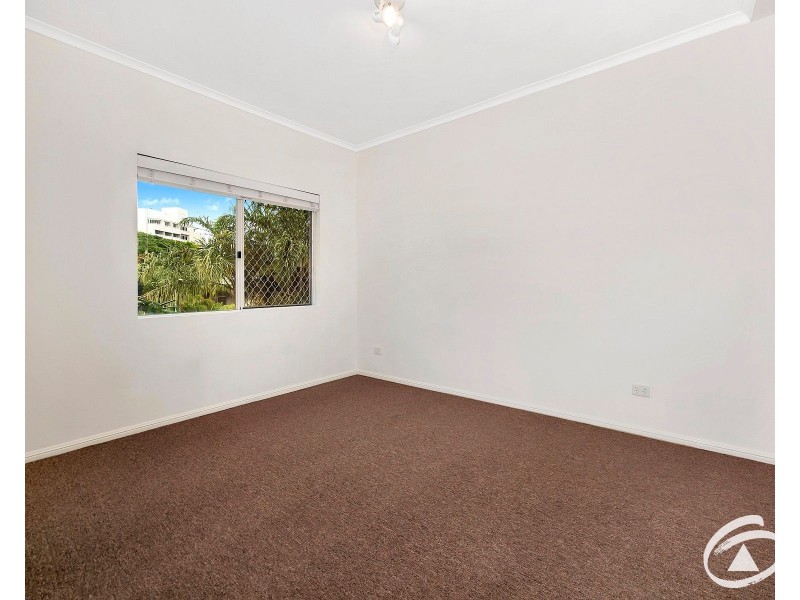 11/25 Digger Street, Cairns North QLD 4870