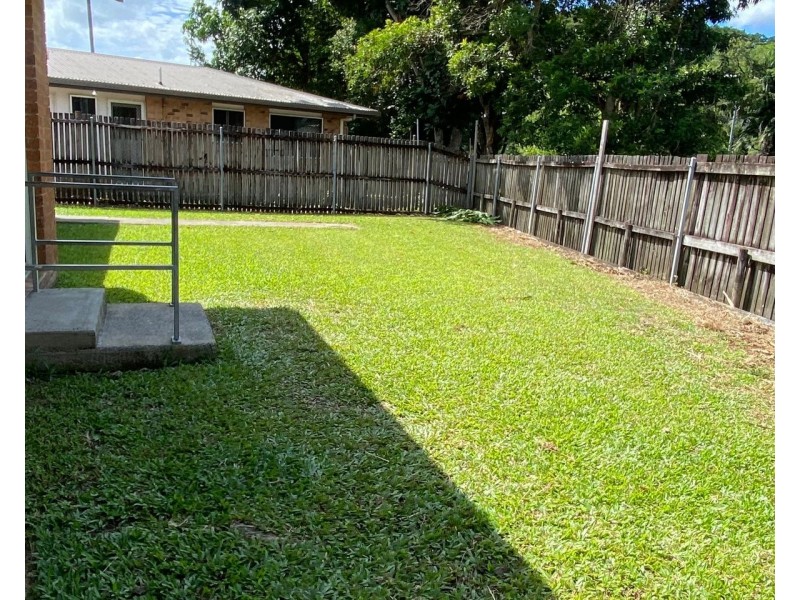 15 Frances Street, Mooroobool QLD 4870