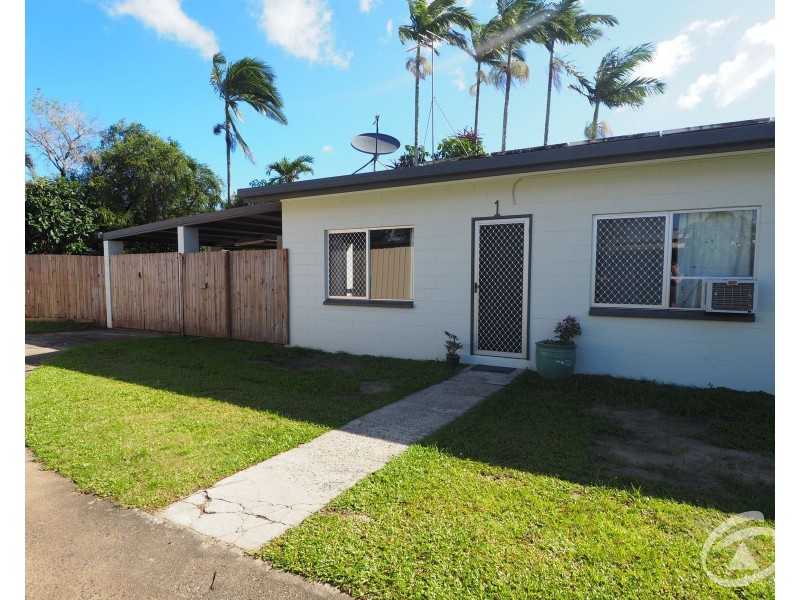 1/8 Denman Close, Manoora QLD 4870