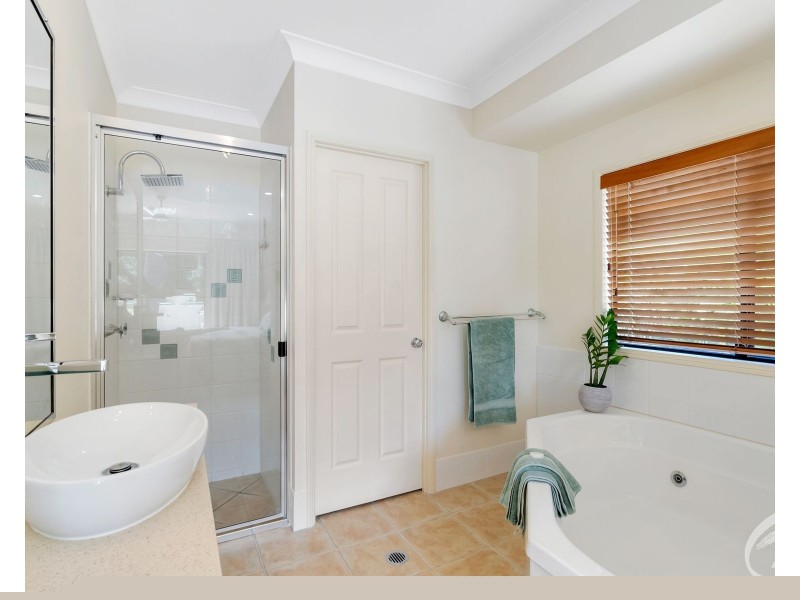 16 Green Avenue, Kewarra Beach QLD 4879