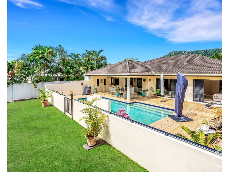 16 Green Avenue, Kewarra Beach QLD 4879