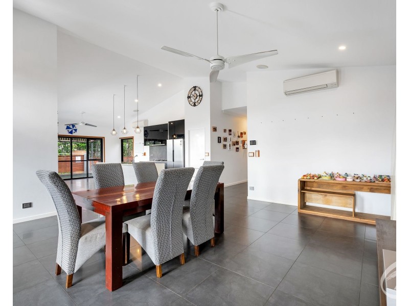 5 Tarwhine Close, Kanimbla QLD 4870