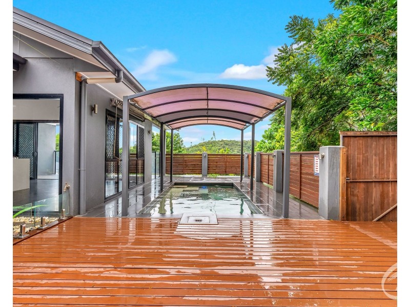 5 Tarwhine Close, Kanimbla QLD 4870