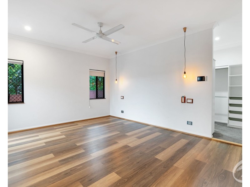 5 Tarwhine Close, Kanimbla QLD 4870