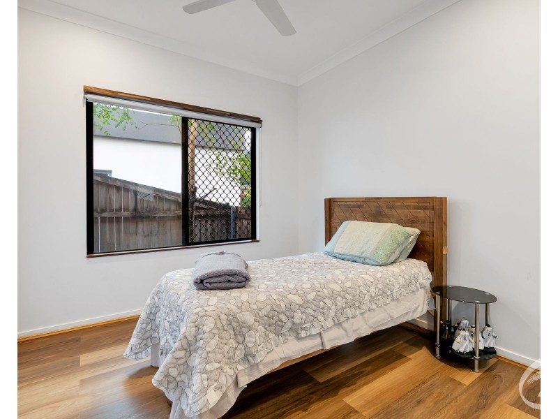 5 Tarwhine Close, Kanimbla QLD 4870