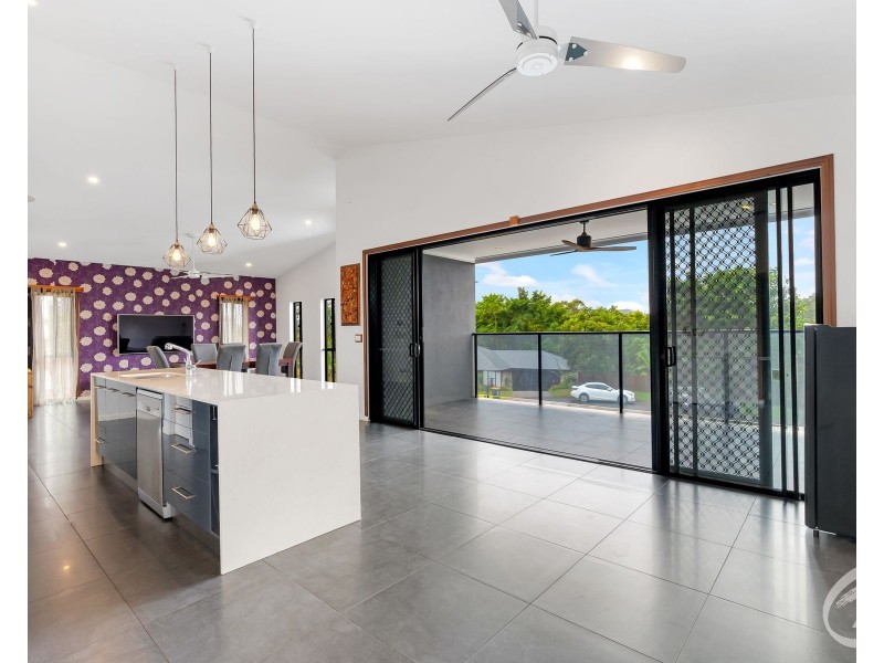 5 Tarwhine Close, Kanimbla QLD 4870