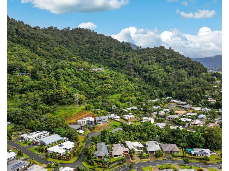 5 Tarwhine Close, Kanimbla QLD 4870