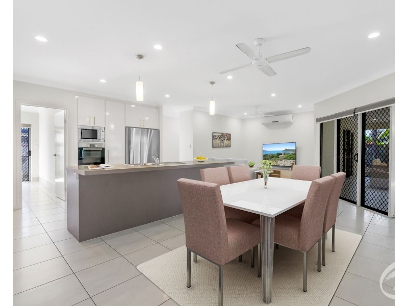 2 Oakville Parade, Trinity Park QLD 4879