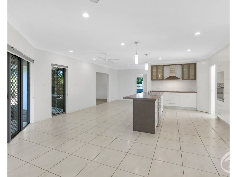 2 Oakville Parade, Trinity Park QLD 4879