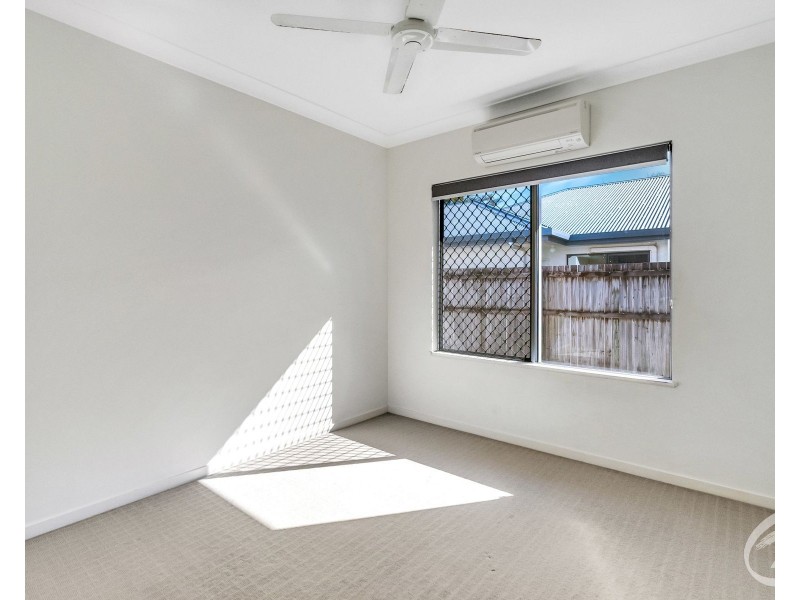 2 Oakville Parade, Trinity Park QLD 4879