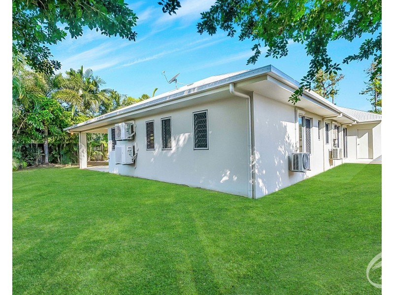 2 Oakville Parade, Trinity Park QLD 4879