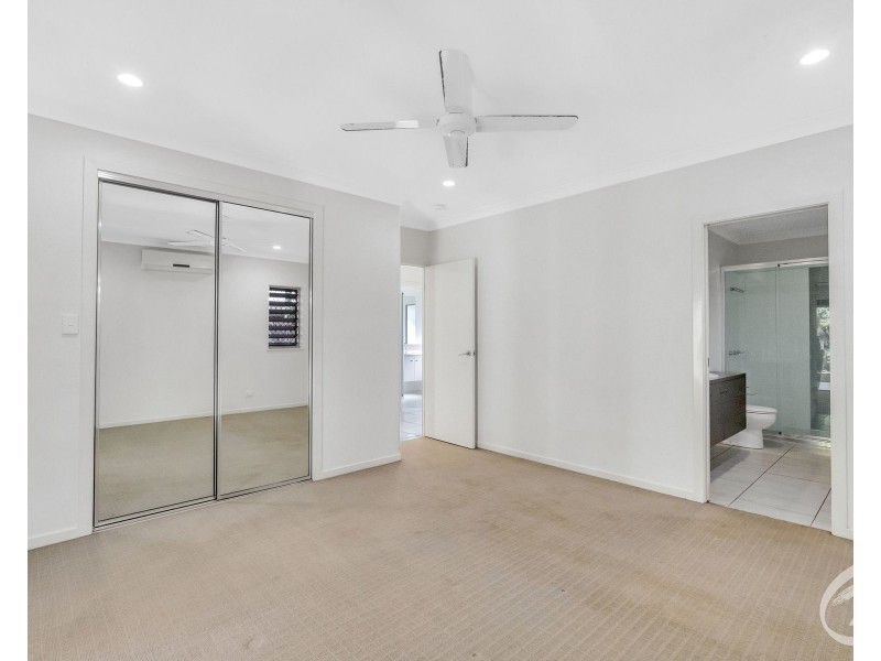 2 Oakville Parade, Trinity Park QLD 4879