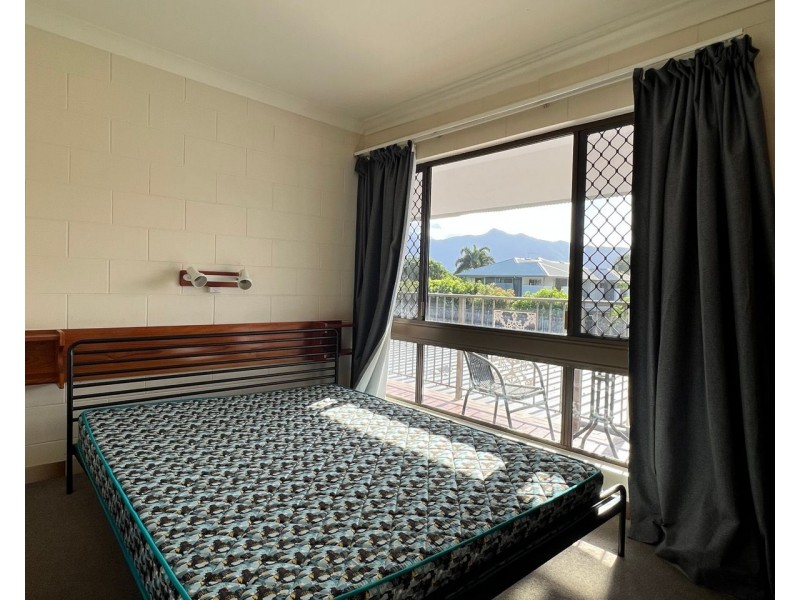 12/35-37 Bruce Highway, Edmonton QLD 4869