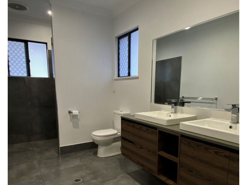 11 Elderberry Avenue, Bentley Park QLD 4869