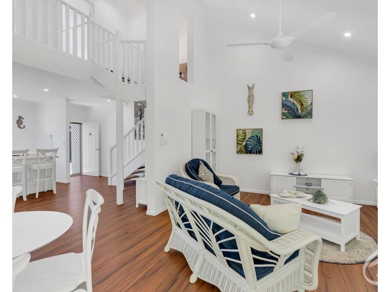 10/71-73 Cedar Road, Palm Cove QLD 4879