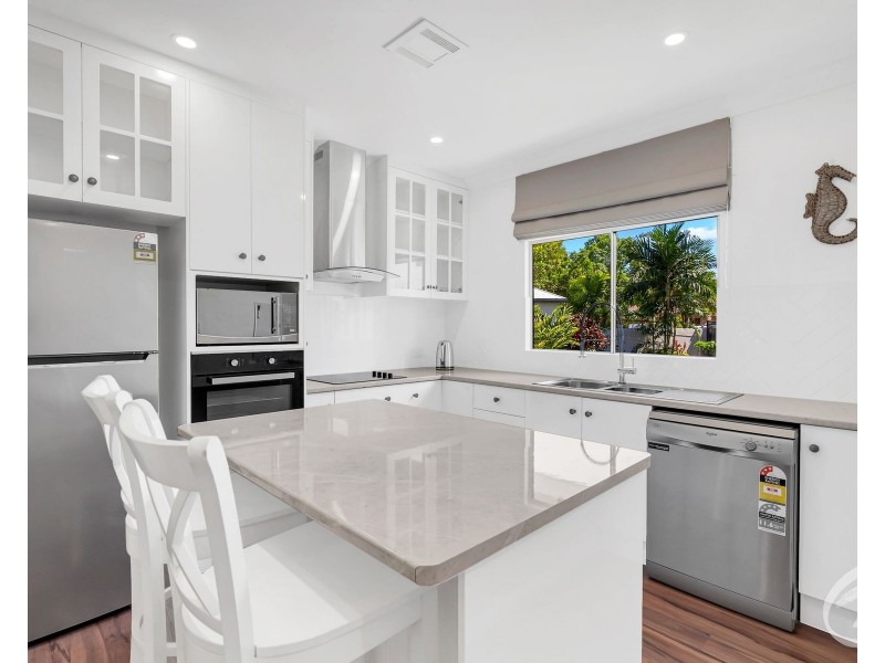 10/71-73 Cedar Road, Palm Cove QLD 4879