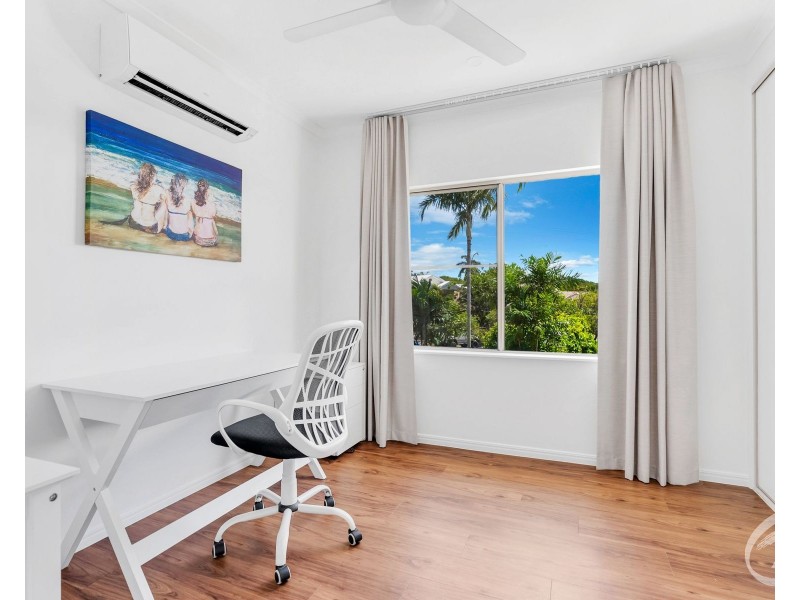 10/71-73 Cedar Road, Palm Cove QLD 4879