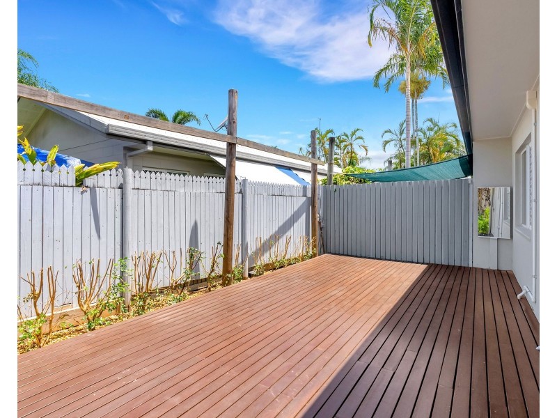 4/4 Golden Grove Drive, Bentley Park QLD 4869