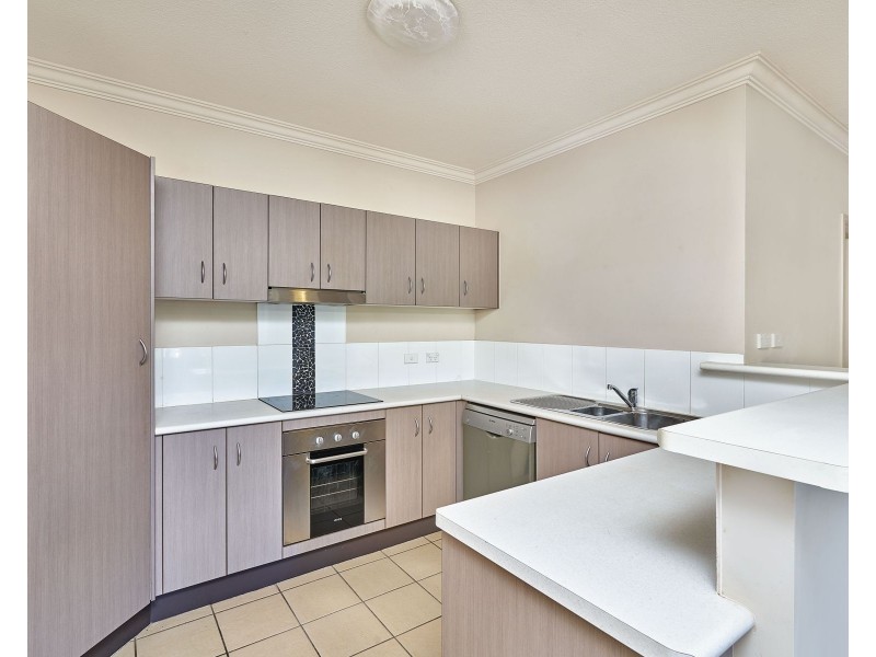 202/22-24 Ward Street, Mooroobool QLD 4870