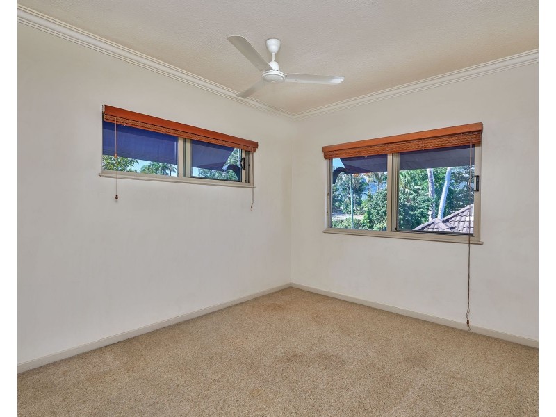 202/22-24 Ward Street, Mooroobool QLD 4870