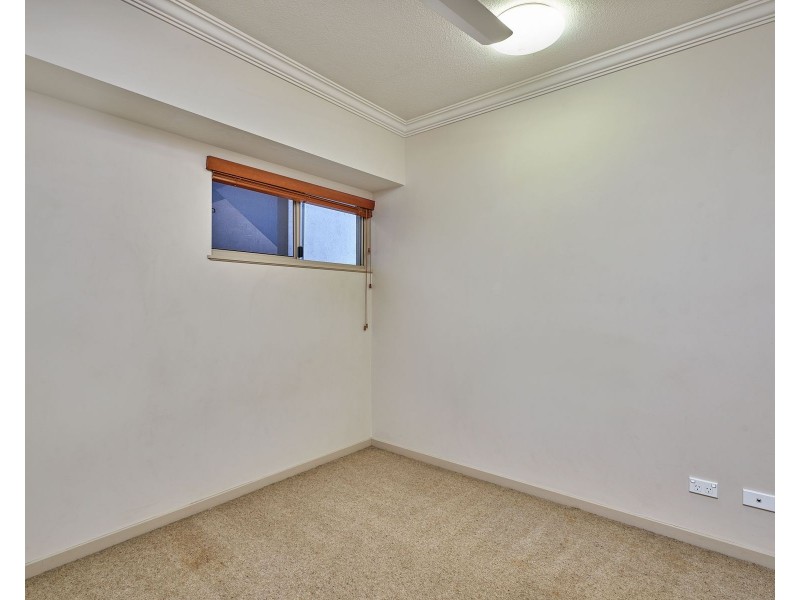 202/22-24 Ward Street, Mooroobool QLD 4870