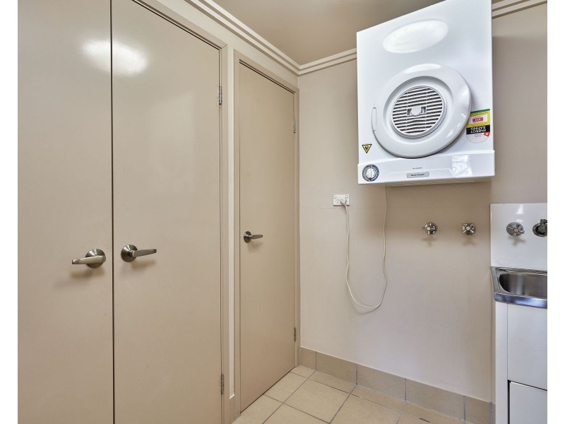 202/22-24 Ward Street, Mooroobool QLD 4870