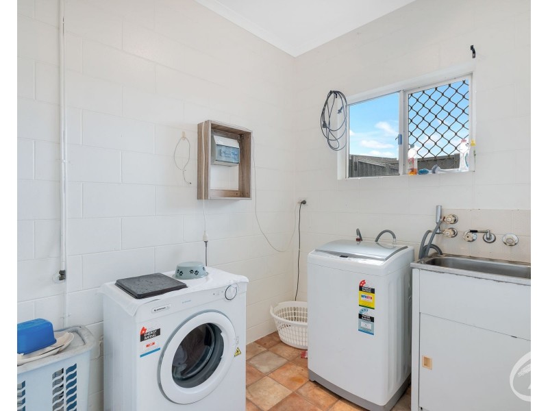 2/4 Farmer Street, Edmonton QLD 4869