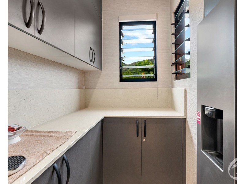 267 Toogood Road, Bayview Heights QLD 4868