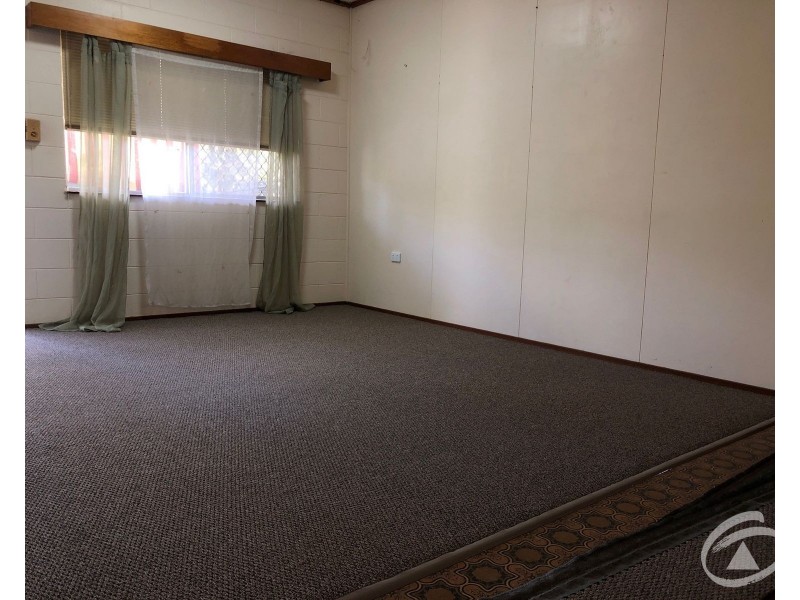 2/1 Spartan Close, Edmonton QLD 4869