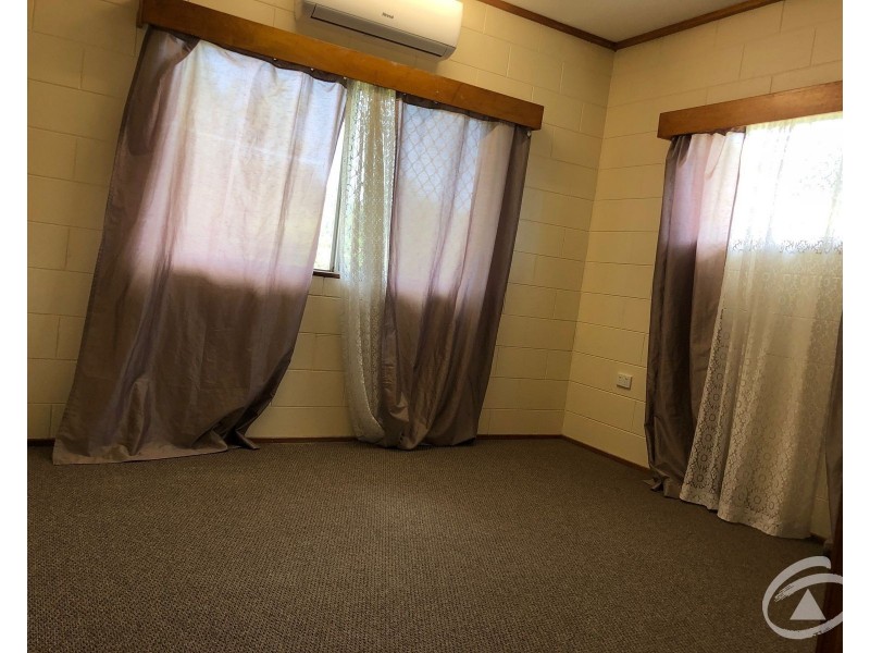 2/1 Spartan Close, Edmonton QLD 4869