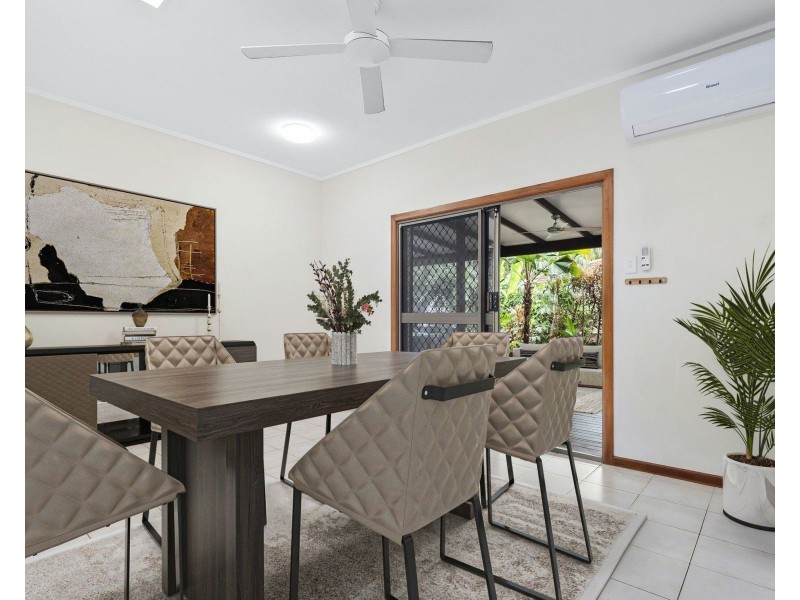 25 Beaver Street, Clifton Beach QLD 4879