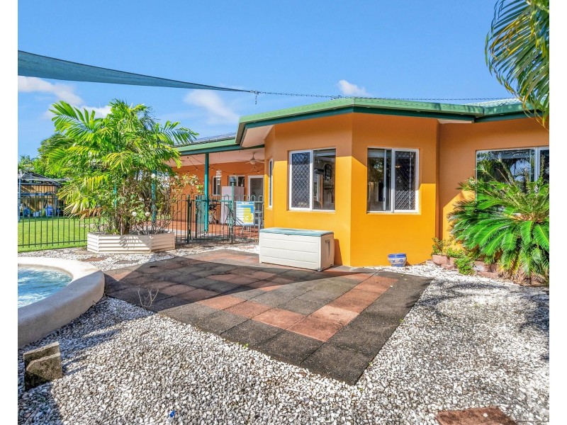 14 Ibis Close, Kewarra Beach QLD 4879