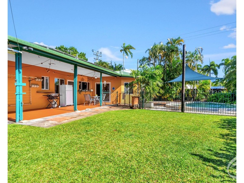 14 Ibis Close, Kewarra Beach QLD 4879