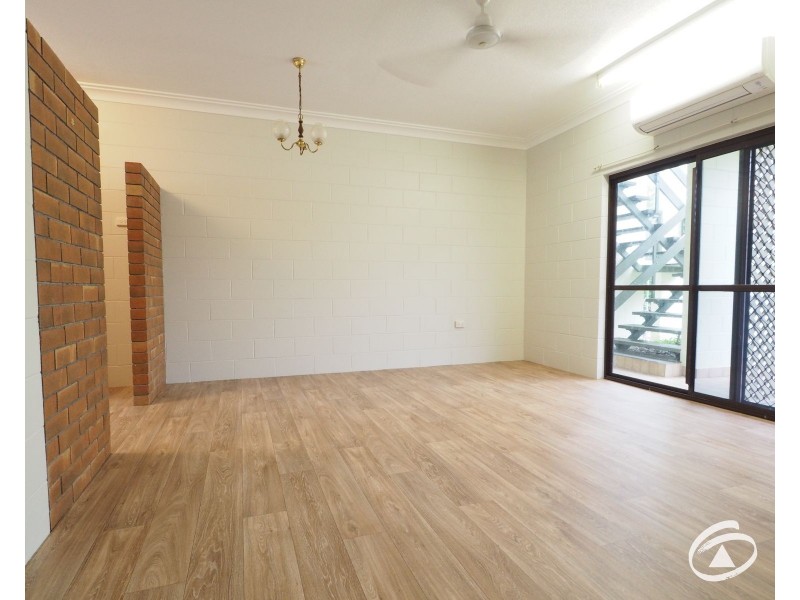 1/11 Mintaro Crescent, Woree QLD 4868