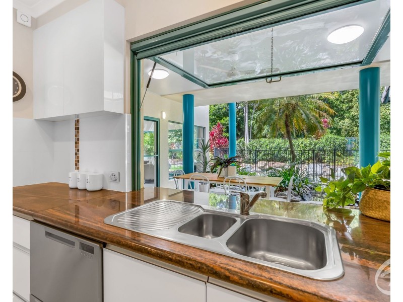 11 Green Avenue, Kewarra Beach QLD 4879