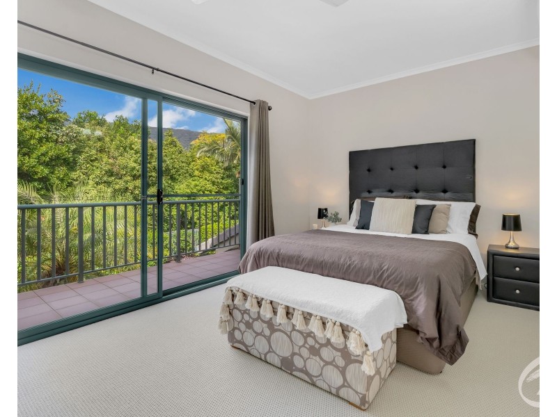 11 Green Avenue, Kewarra Beach QLD 4879