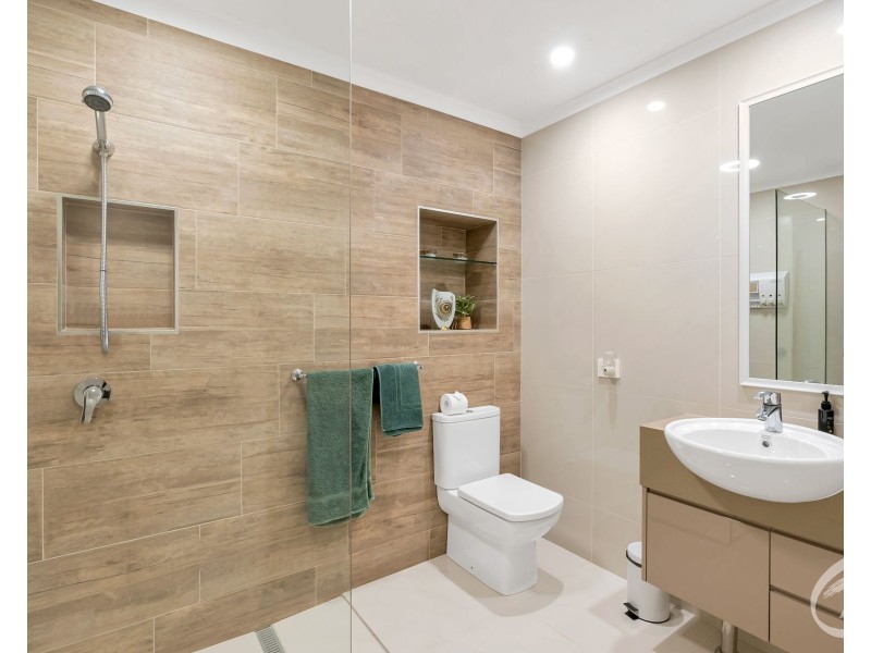11 Green Avenue, Kewarra Beach QLD 4879