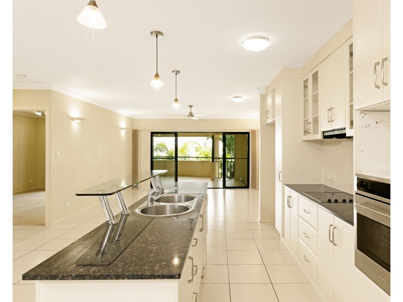 12/75 Spence Street, Cairns City QLD 4870