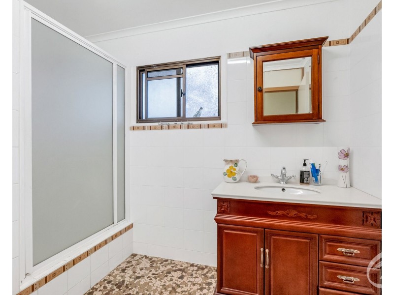 54 Mount Peter Road, Edmonton QLD 4869