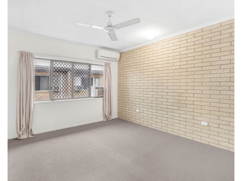 8/5 Grantala Street, Manoora QLD 4870