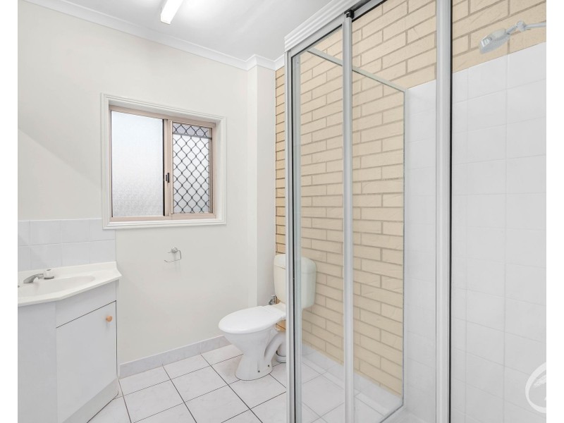 8/5 Grantala Street, Manoora QLD 4870