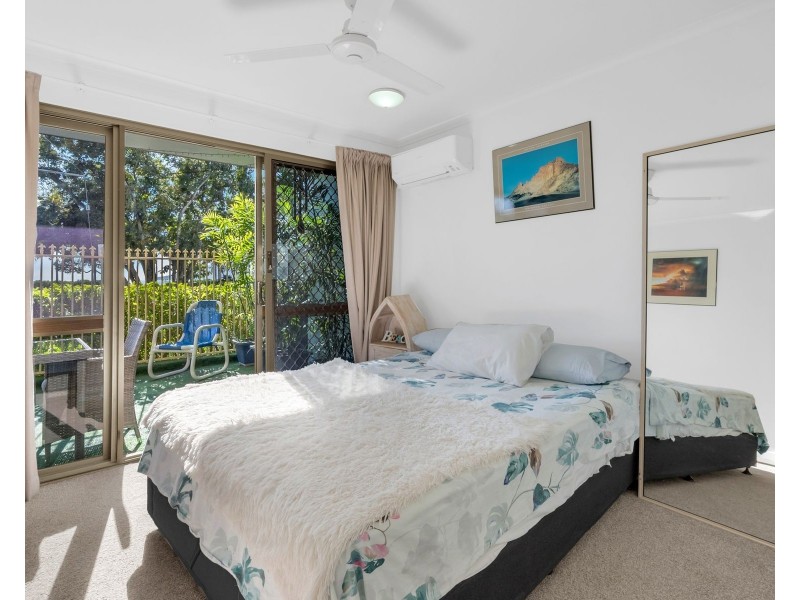 1/249-255 Esplanade, Cairns North QLD 4870