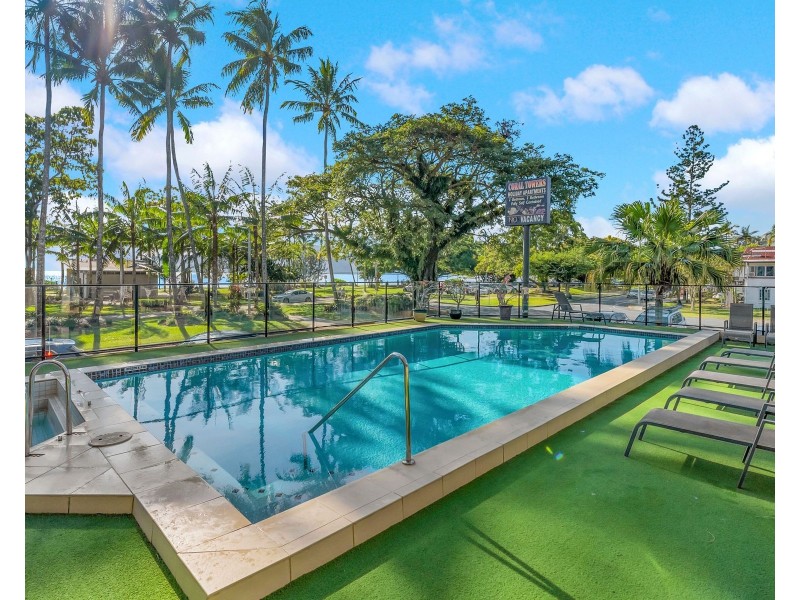 1/249-255 Esplanade, Cairns North QLD 4870