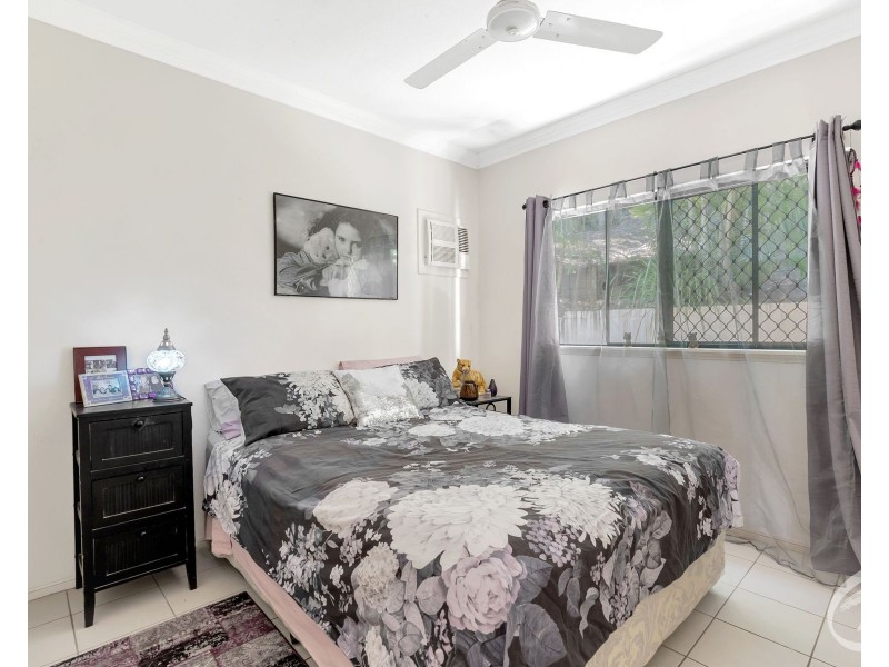 1/106 Moore Street, Trinity Beach QLD 4879