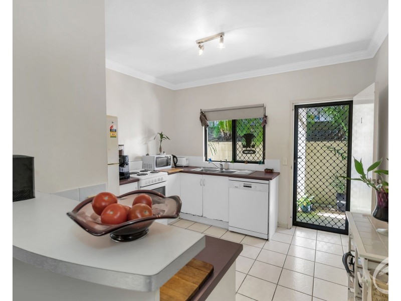 1/106 Moore Street, Trinity Beach QLD 4879