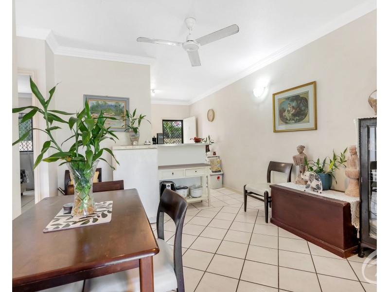 1/106 Moore Street, Trinity Beach QLD 4879