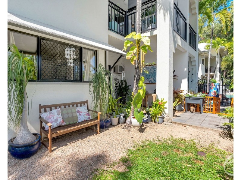 1/106 Moore Street, Trinity Beach QLD 4879
